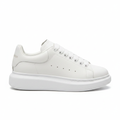 Alexander McQueen White Sneakers - Vue de côté