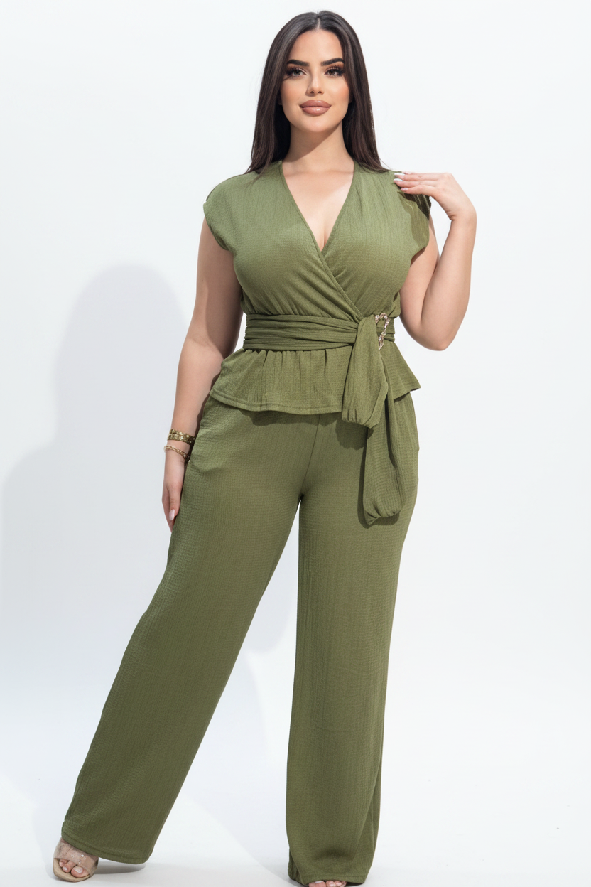 Green Outfit with Small Buckle