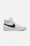 Nike Blazer Mid 77 – Studio vue latérale